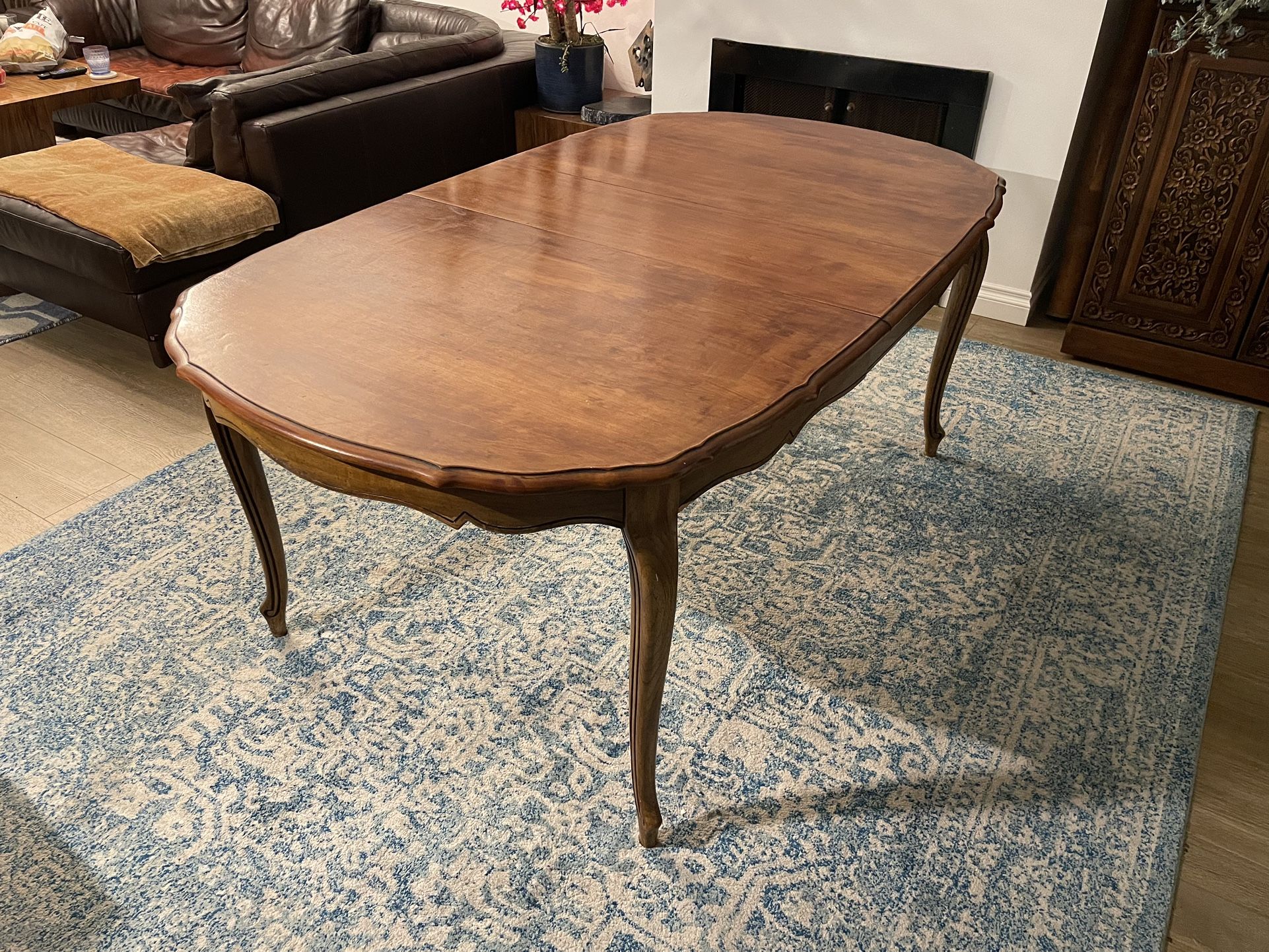 Dining Table With Extension Leafs