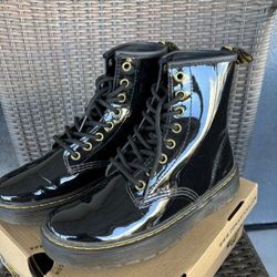 Dr Martens Zavala Boots