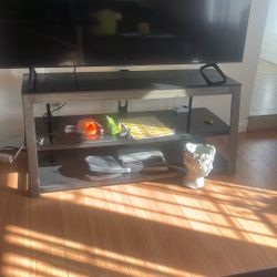 TV Stand / Console. Tempered Glass