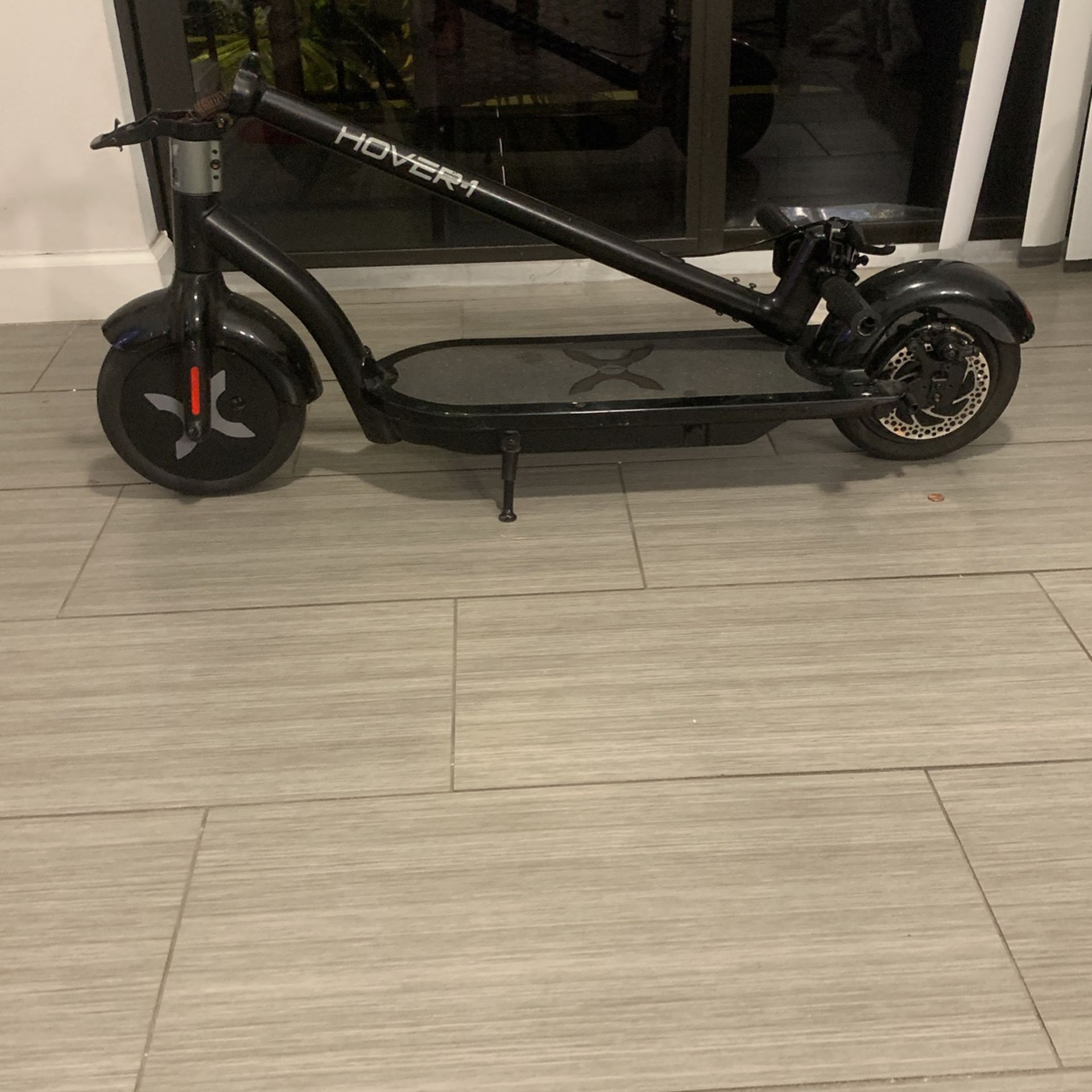 Electric Scooter (black) Hover-1 18mph