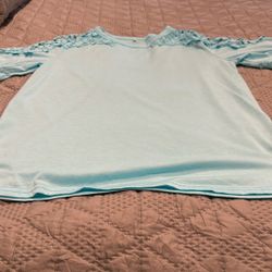 Ladies Medium Shirt