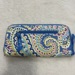 Vera Bradley Capri Blue Retired Travel Organizer Passport Wallet Case Zip Around