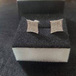 1/2 CTW Diamonds Designer Earrings

