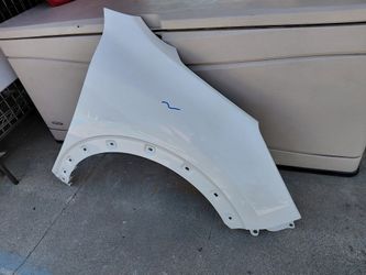 2017 - 2022 KIA NIRO RIGHT FENDER PASSENGER SIDE GENUINE USED OEM.  Y2