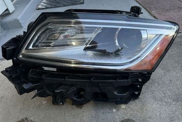 2013 - 2017 AUDI Q5 RIGHT SIDE XENON HID HEADLIGHT LAMP OEM * COMPLETE *