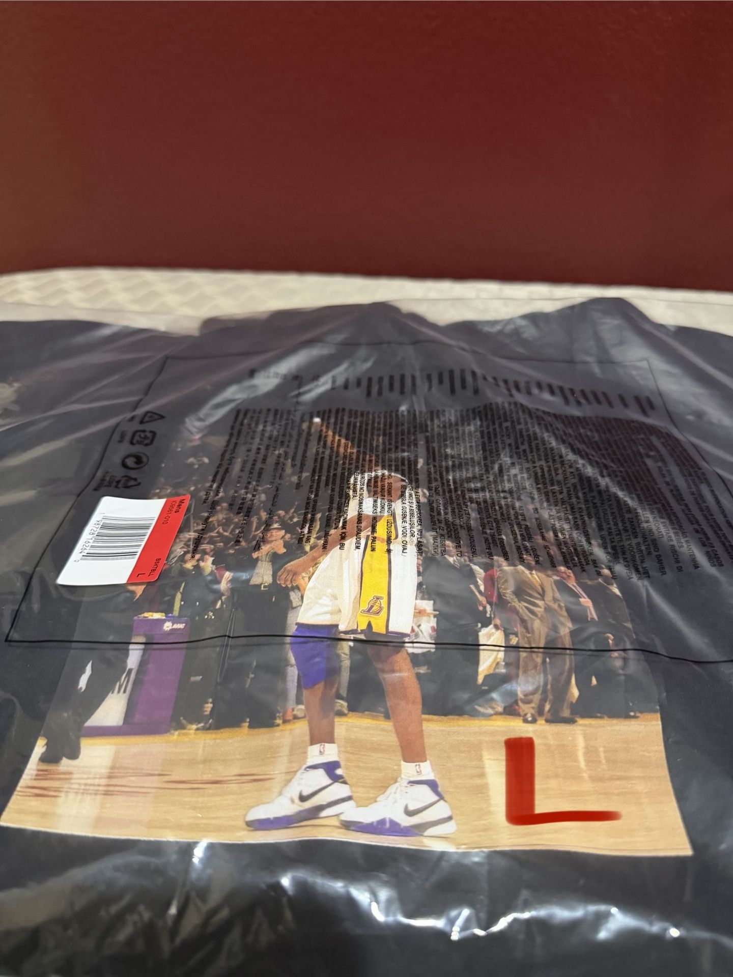 MENS SIZE LARGE NIKE KOBE BRYANT 81 FLEECE HOODIE