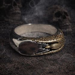 🐦‍⬛ Clocks + Colours “Bad Omen” Raven Ring