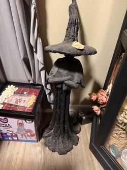 Tj max/marshals  witch