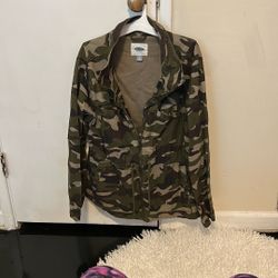 Camouflage women’s jacket size extra large
