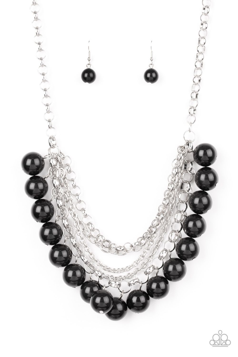 New necklace color negro and silver