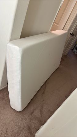 Twin mattress