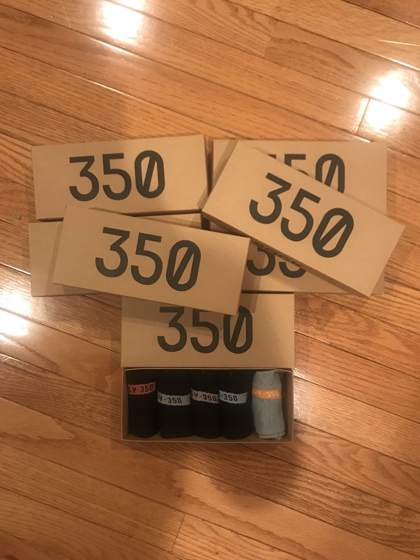 yeezy 350 sock 2 box