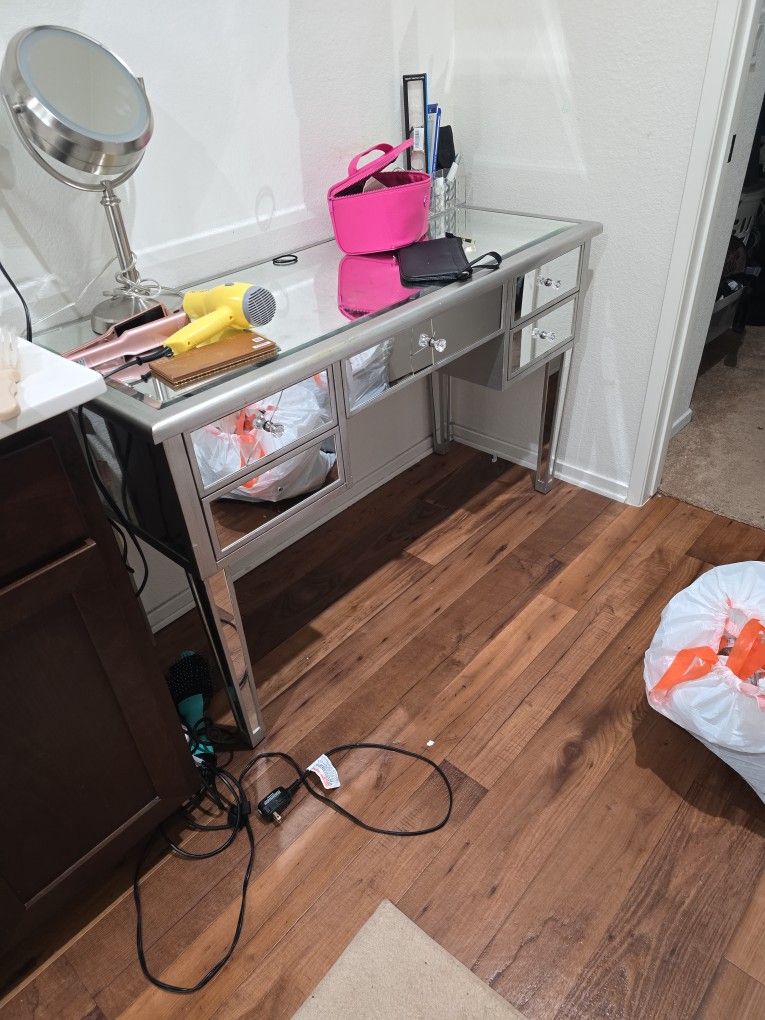 Vanity Desk