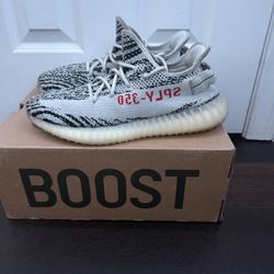 Yeezy 350 Boost Zebra Size 9 