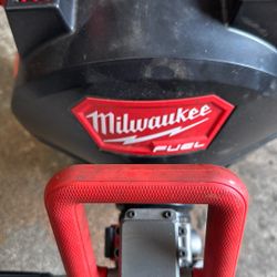 MILWAUKEE  SWITCH PACK CABLE MACHINE