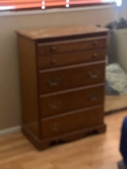 4 drawer chest, Oak