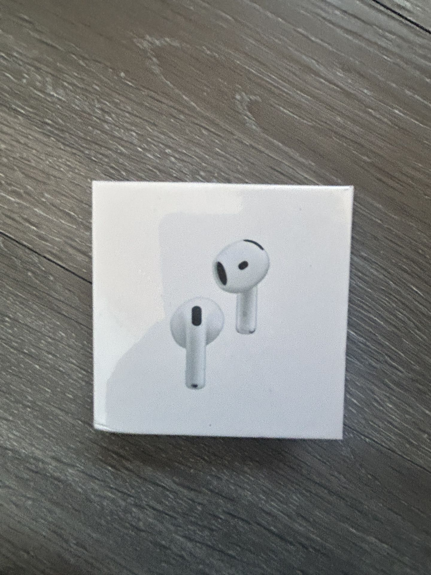 Apple AirPods 4 with ANC + Charger