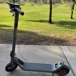Large quantity of high-quality electric scooters, same model as Costco, available at a low price for sale.