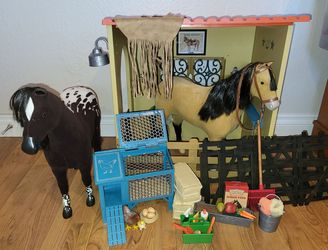 American Girl 2 Horse & Stable & accessories