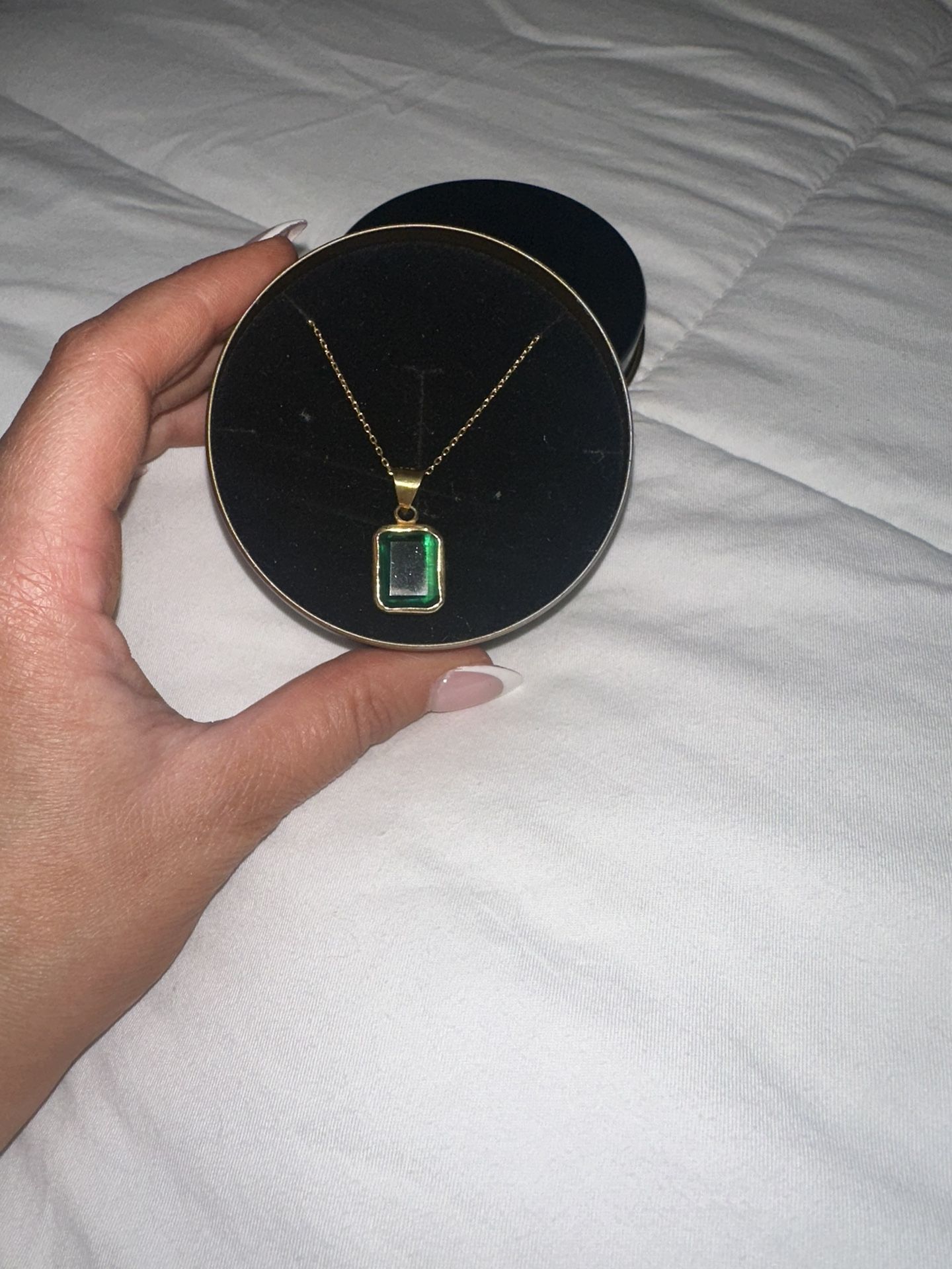 Christmas Gift Idea Rare Green Emerald Cut Colombian Emerald Pendant Gold Chain Link Necklace Green Genuine Quality Piece 