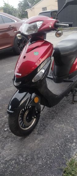 Scooter 49 cin titulo  🚚🚚🚚🚚🚚