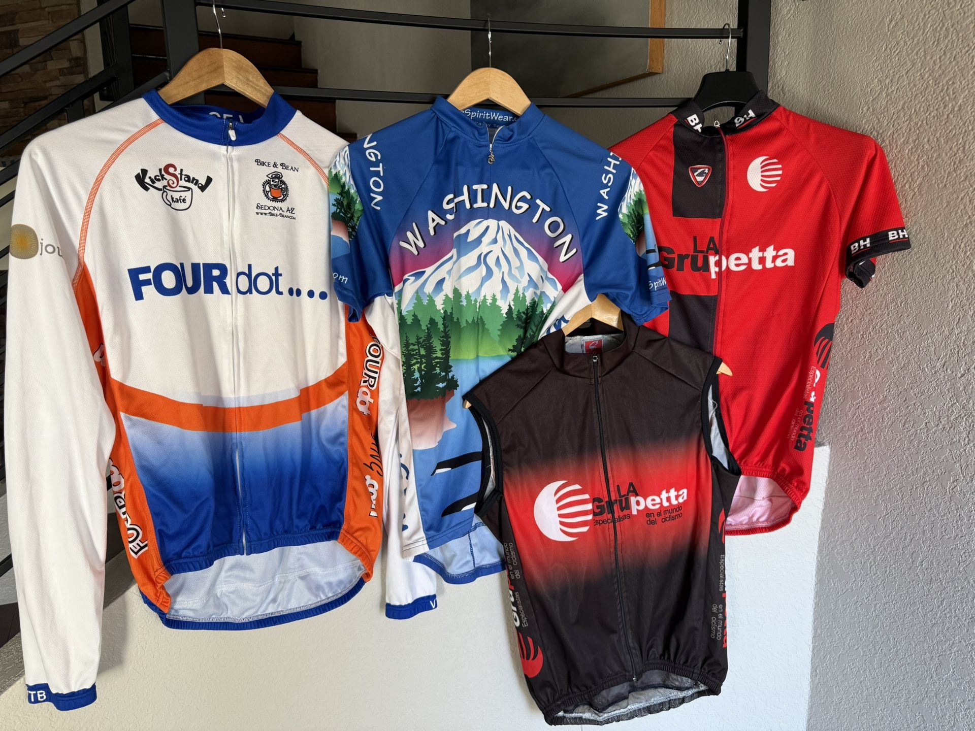 10 Souviner Cycling Jerseys