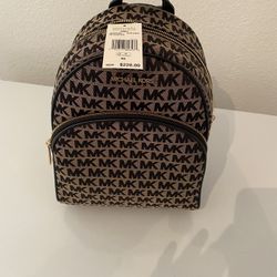 MICHAEL KORS BACKPACK 