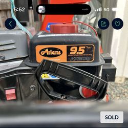 Ariens 24” Compact Gas Snow Blower W/elec start