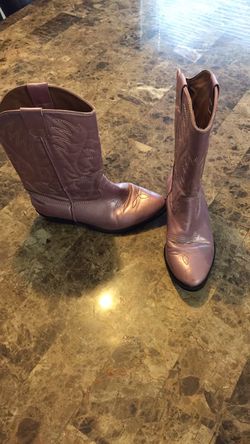 Girl's cowgirl boots