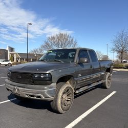 2000 Chevrolet Silverado 1500 Extended Cab – V8 – Runs & Drives