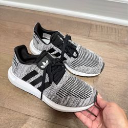 Adidas kids gymshoes