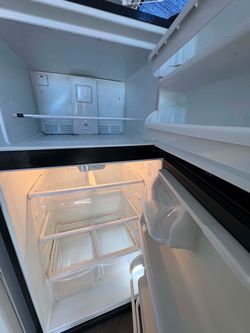 Top Freezer Refrigerator