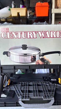 Century ware 11” Fryer