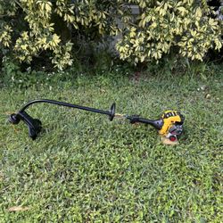 Bolens Bl110 25-cc 2-cycle 16-in Curved Shaft Gas String Trimmer LIKE NEW. WORKS FLAWLESSLY. 