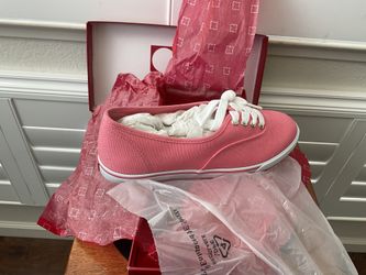 Pretty Coral Pink Sneekers