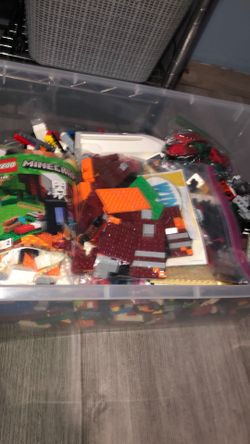 Lego Lot $45 Container Lots Of Pieces No Minifigures 