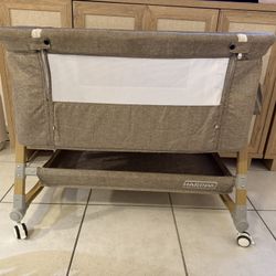 Harppa Bassinet Crib 