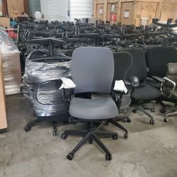 Office Chairs 