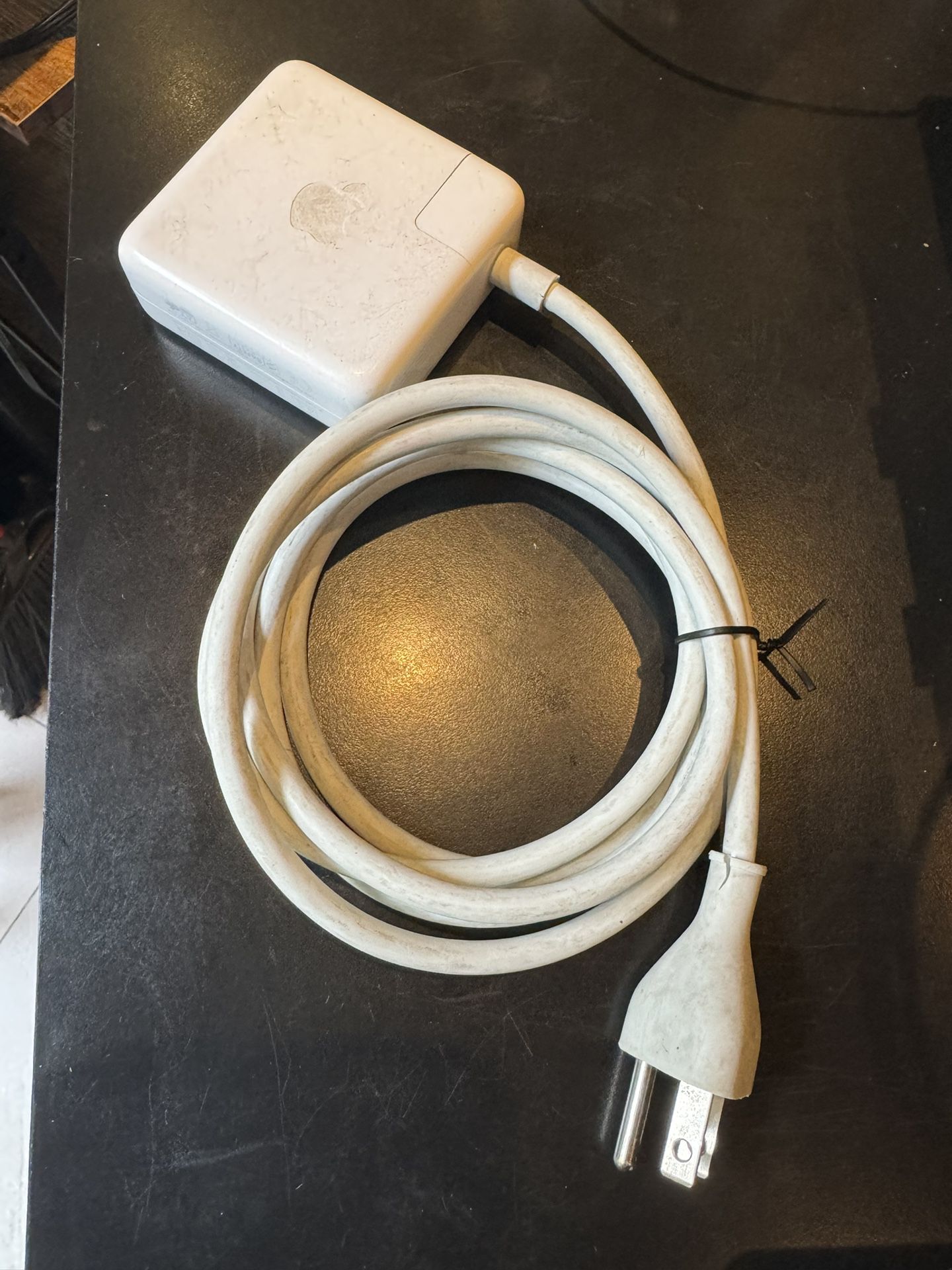 Apple Laptop Charger 61w