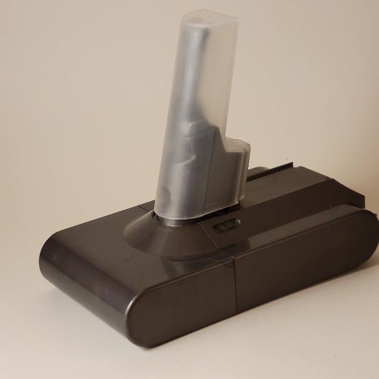 Dyson Never Used Replacement Battery 21.6V 2800mAh 65Wh