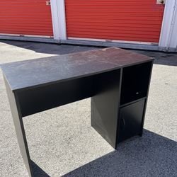 Black Desk 