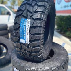 Mud Tires 33x12.50r17 new tires including install and balance