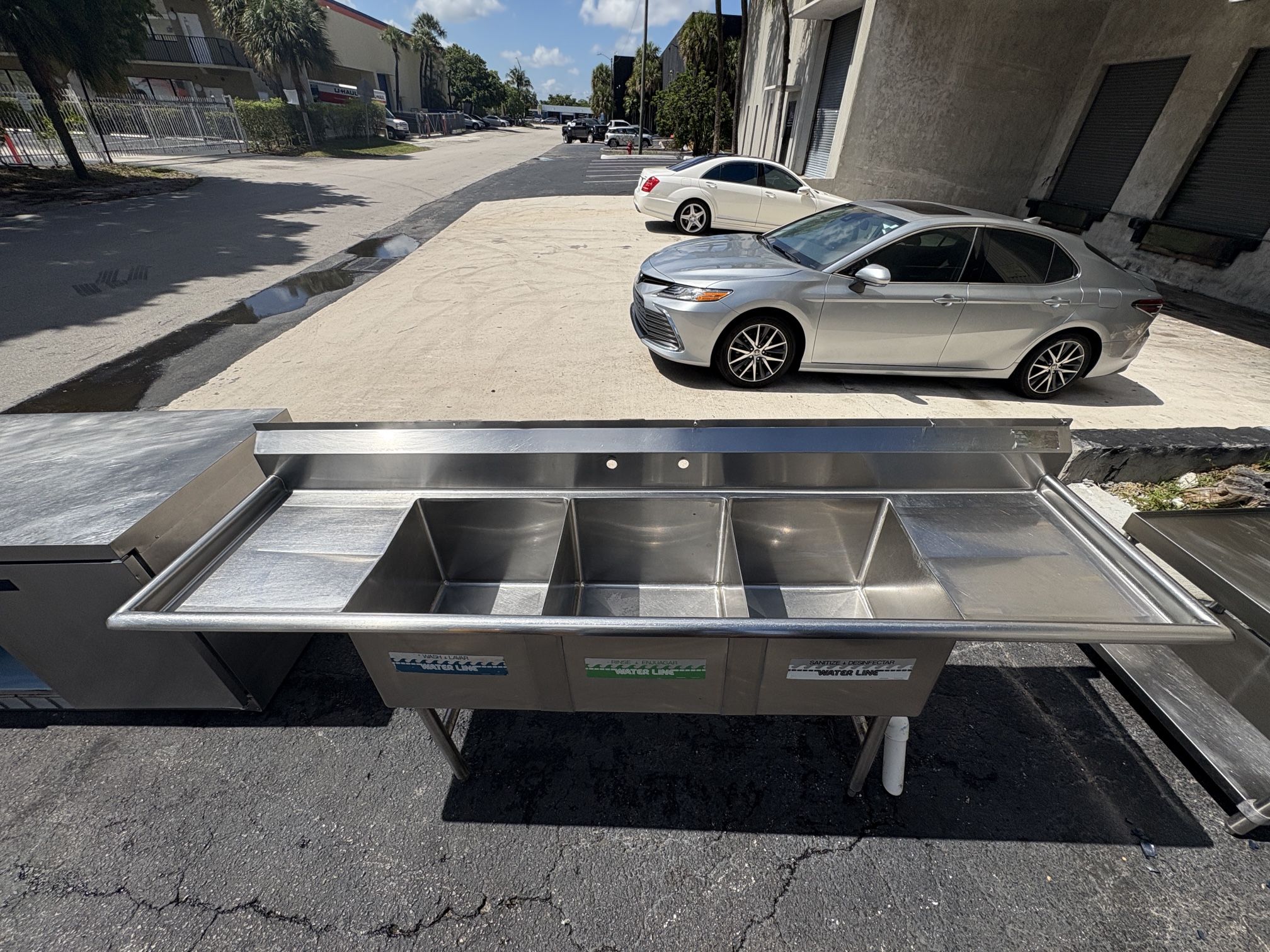 Three (3) Compartment Sink With side Boards