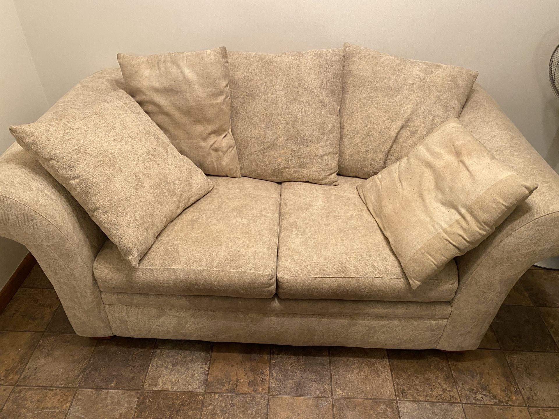 Vintage Vanilla Couch