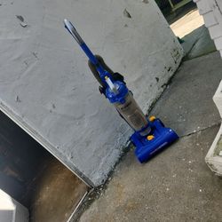 Eureka Power Speed Vacuum