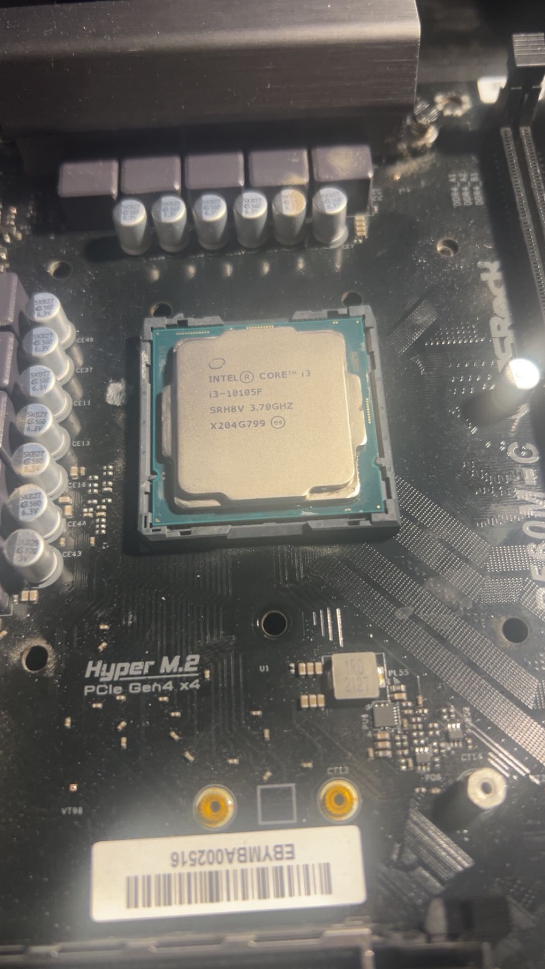 Selling WORKING CPU and broken motherboard