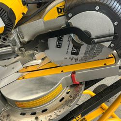 Dewalt Mitre Saw 