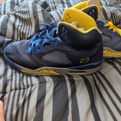 Jordan 5 Laney Royal Size 10