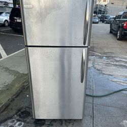 Nevera De 30” Frigidaire 
