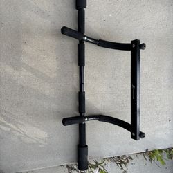 Doorway Pull Up Bar 